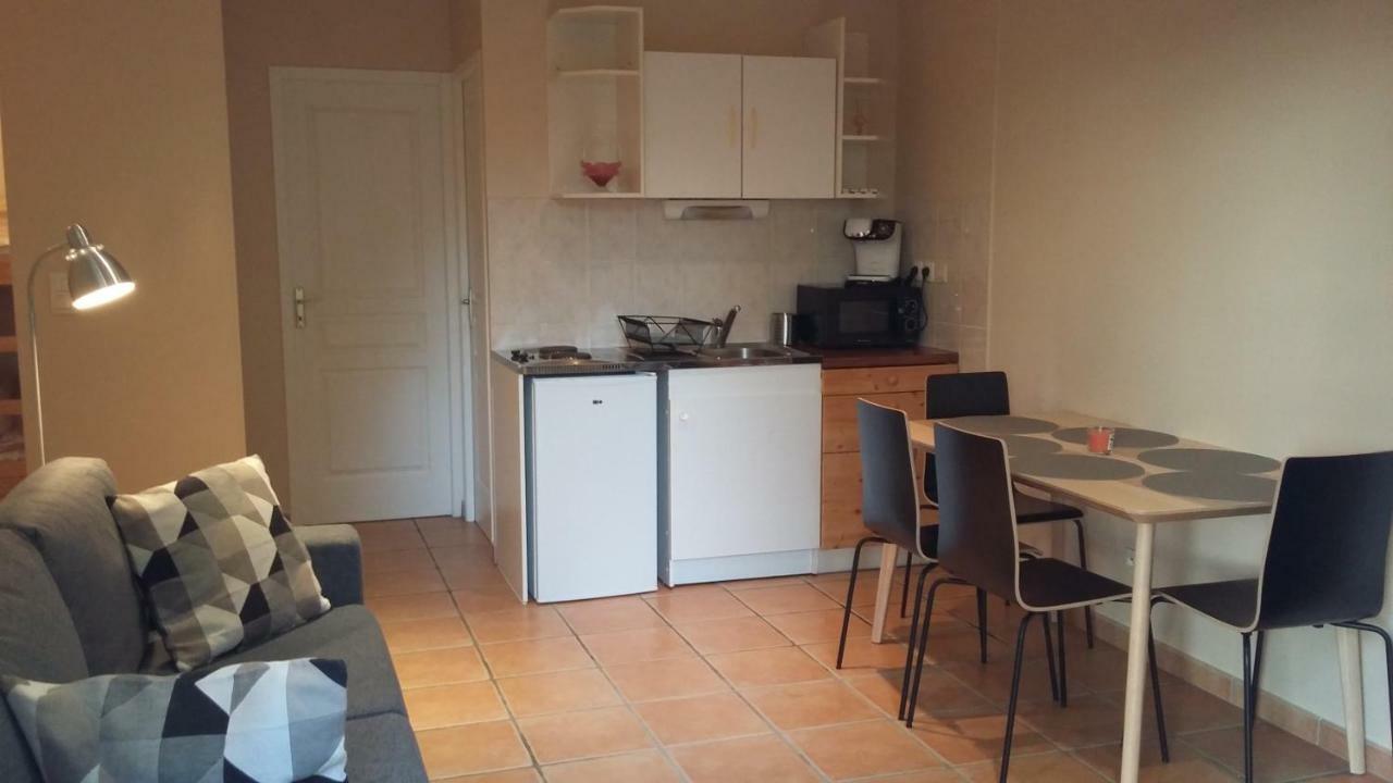 Appartement Dans Propriete Calme En Pleine Nature Charbonnières-les-Bains Zewnętrze zdjęcie