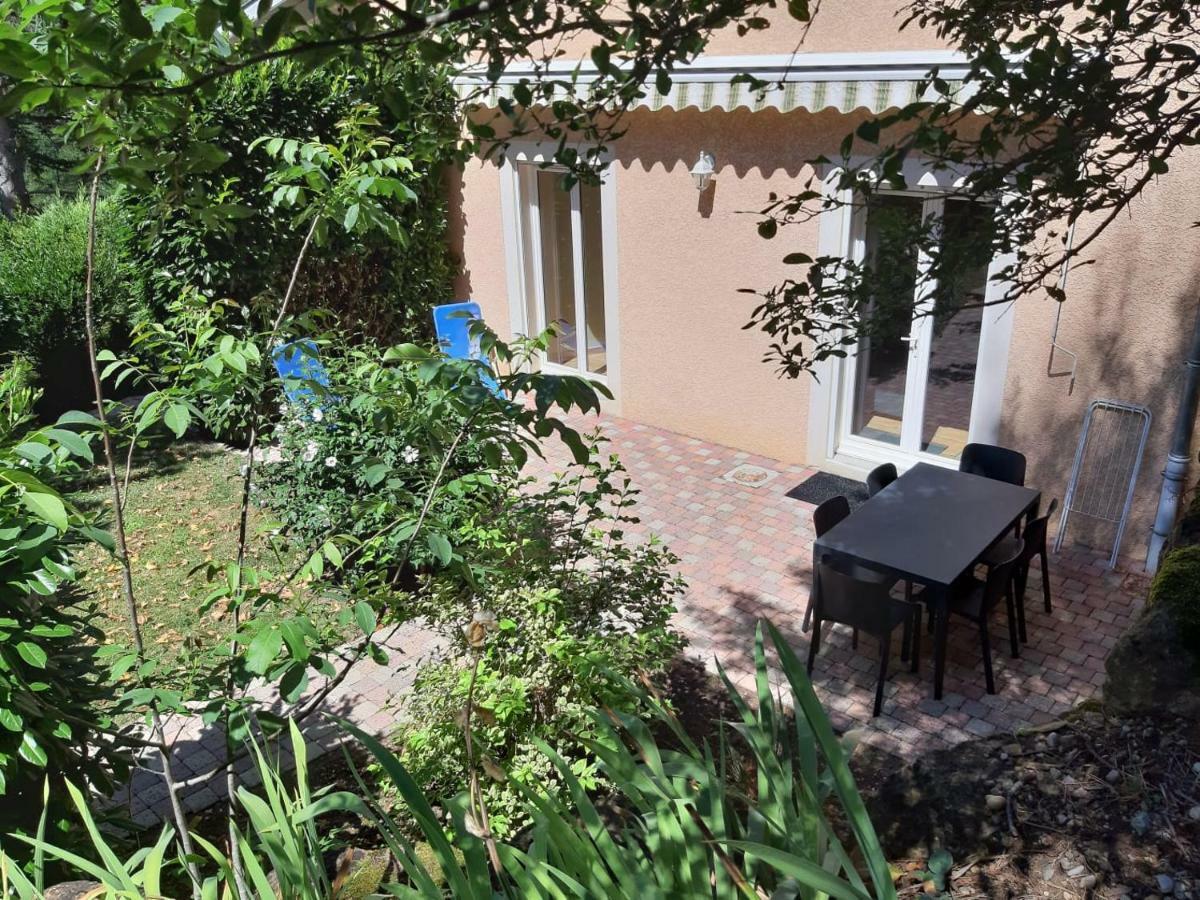 Appartement Dans Propriete Calme En Pleine Nature Charbonnières-les-Bains Zewnętrze zdjęcie