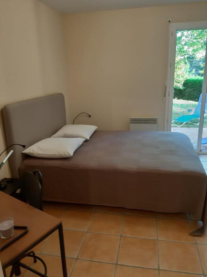 Appartement Dans Propriete Calme En Pleine Nature Charbonnières-les-Bains Zewnętrze zdjęcie